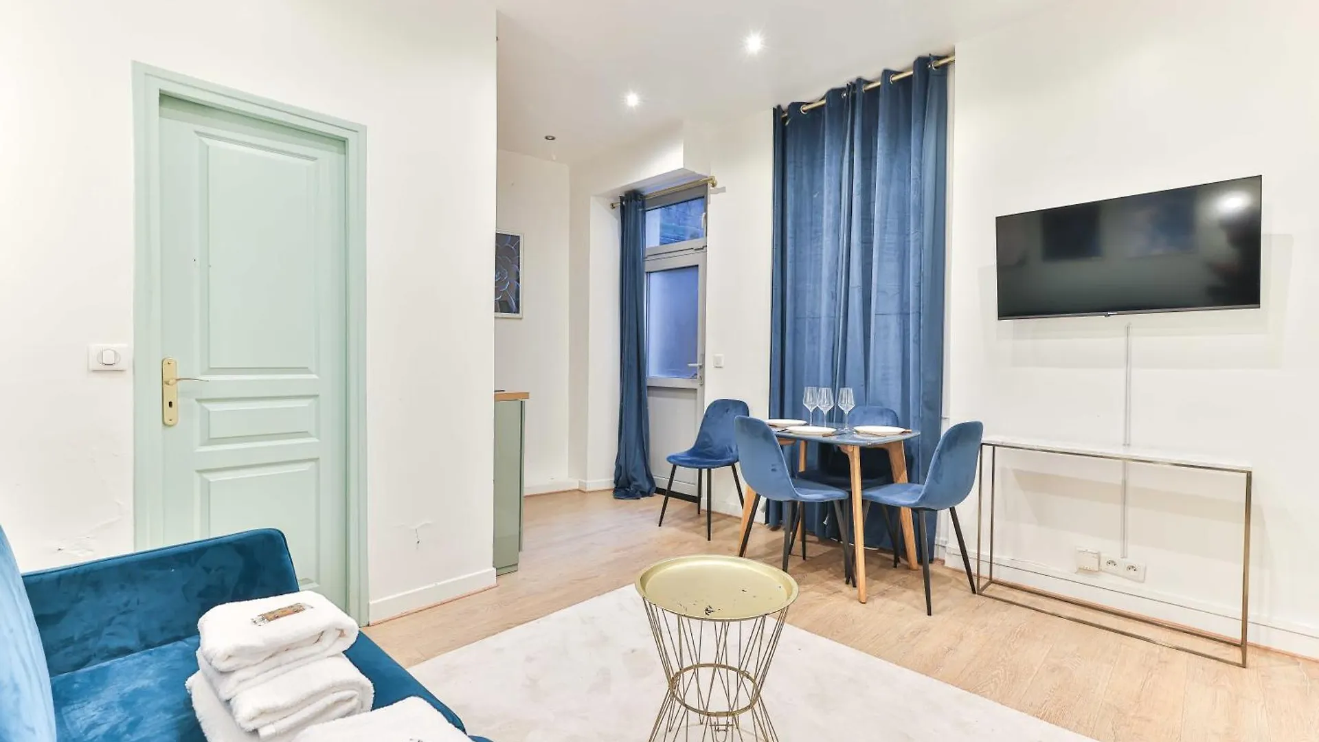 Appartement In The Heart Of Paris Nation Charonne 0*,  France